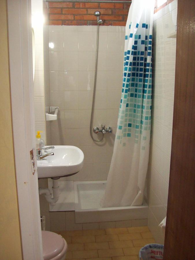 Pension Los Pinos Gijon Exterior photo