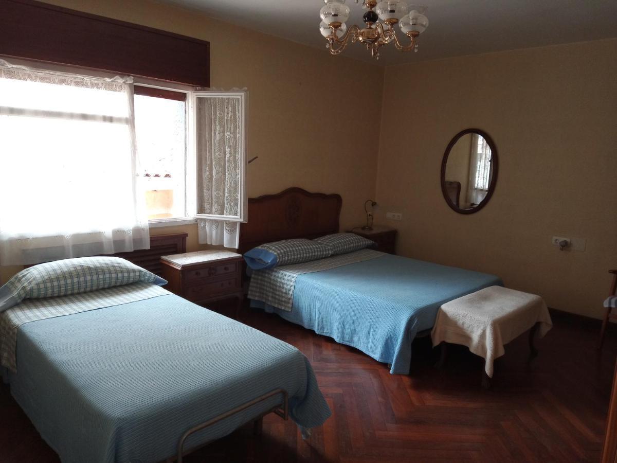 Pension Los Pinos Gijon Exterior photo