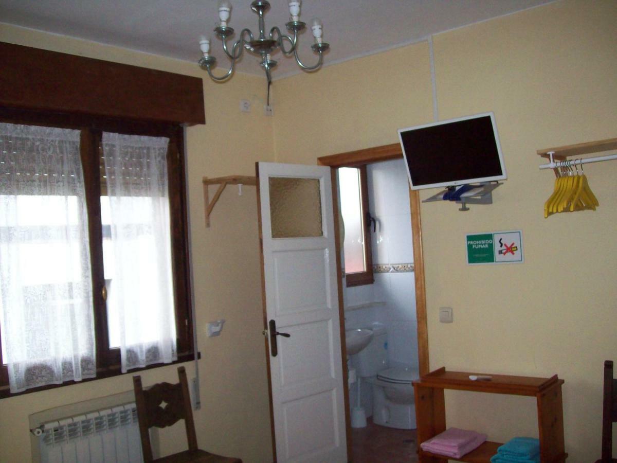 Pension Los Pinos Gijon Exterior photo